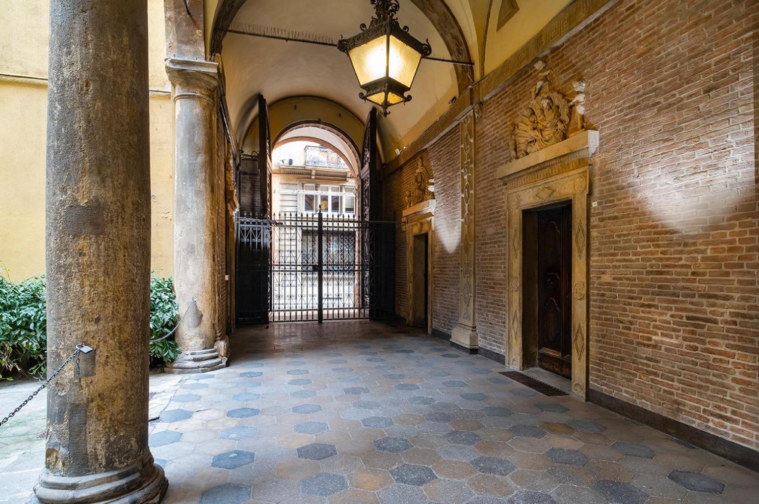 House Of Magic - Due Torri Apartment Bologna Exterior photo