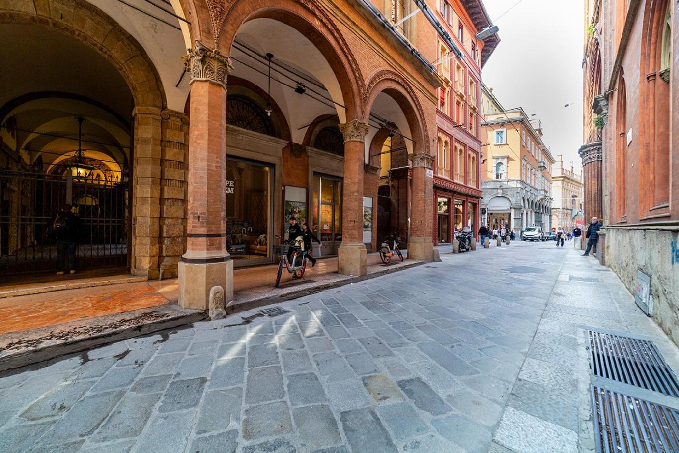 House Of Magic - Due Torri Apartment Bologna Exterior photo